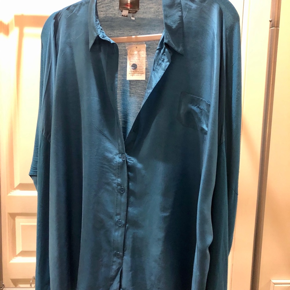 NWT Large Silk i Jeans by Buffalo Blouse
